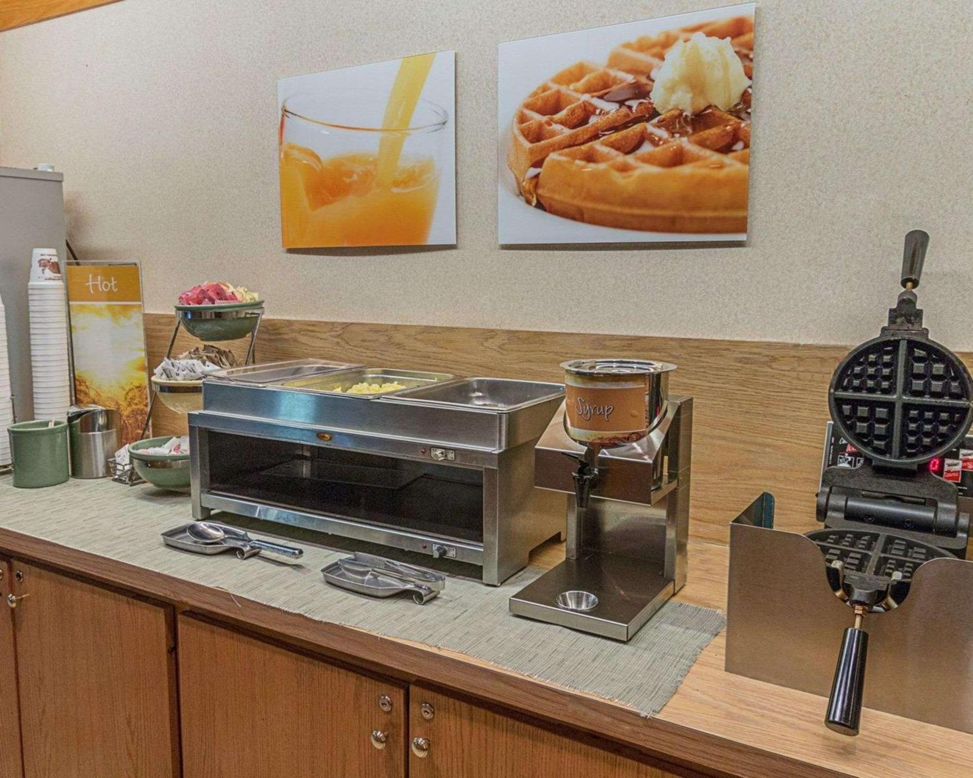 Quality Inn Ennis Exteriör bild